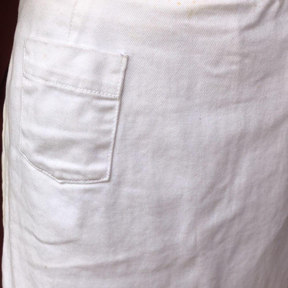 HOST PICK i.e. White Skort Skirt - Picture 3 of 11